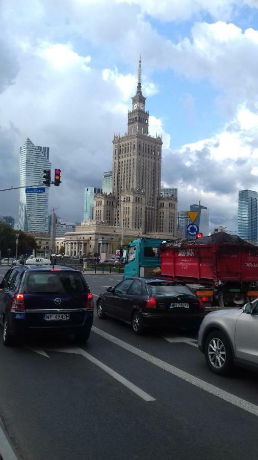 Metro Centrum Bed Варшава Екстериор снимка