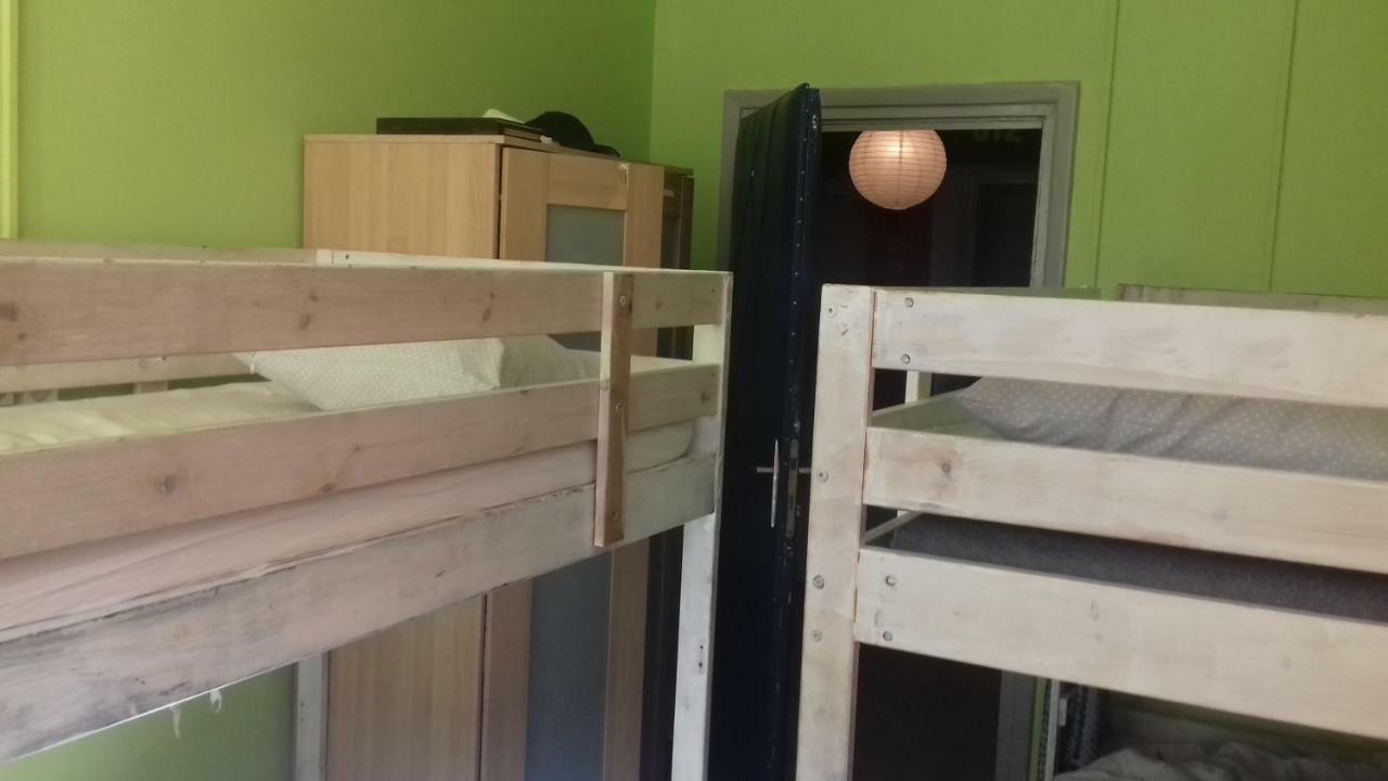 Metro Centrum Bed Варшава Екстериор снимка
