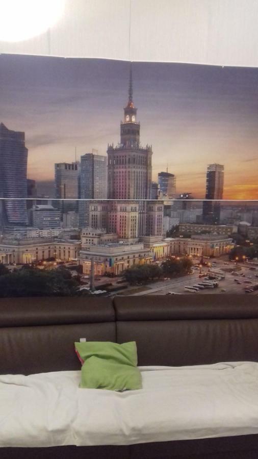 Metro Centrum Bed Варшава Екстериор снимка