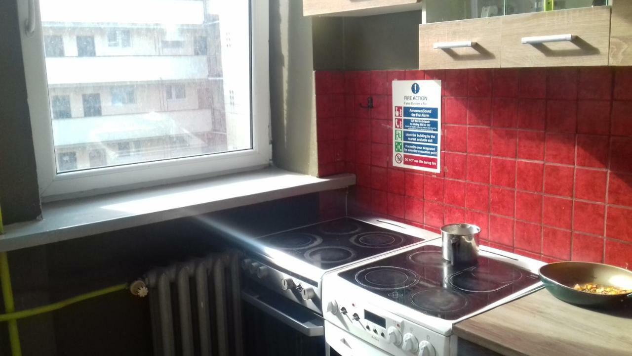 Metro Centrum Bed Варшава Екстериор снимка